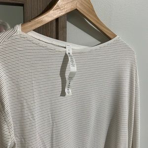 Lululemon back in action long sleeve